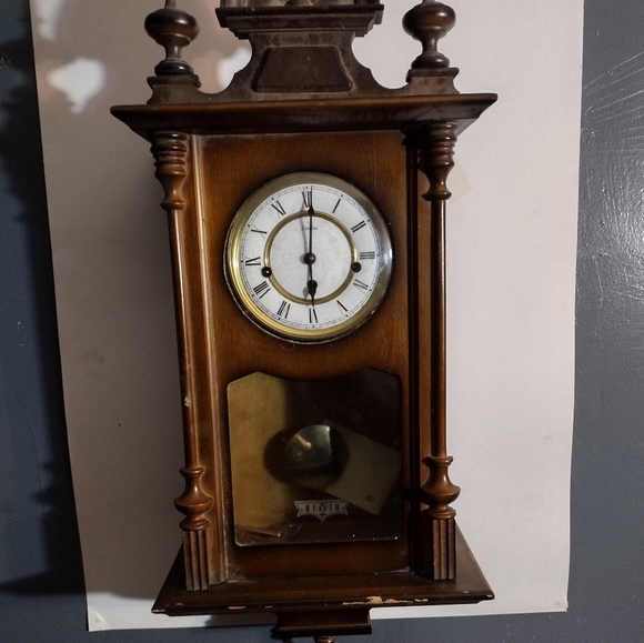 Vintage clock - Picture 1 of 1